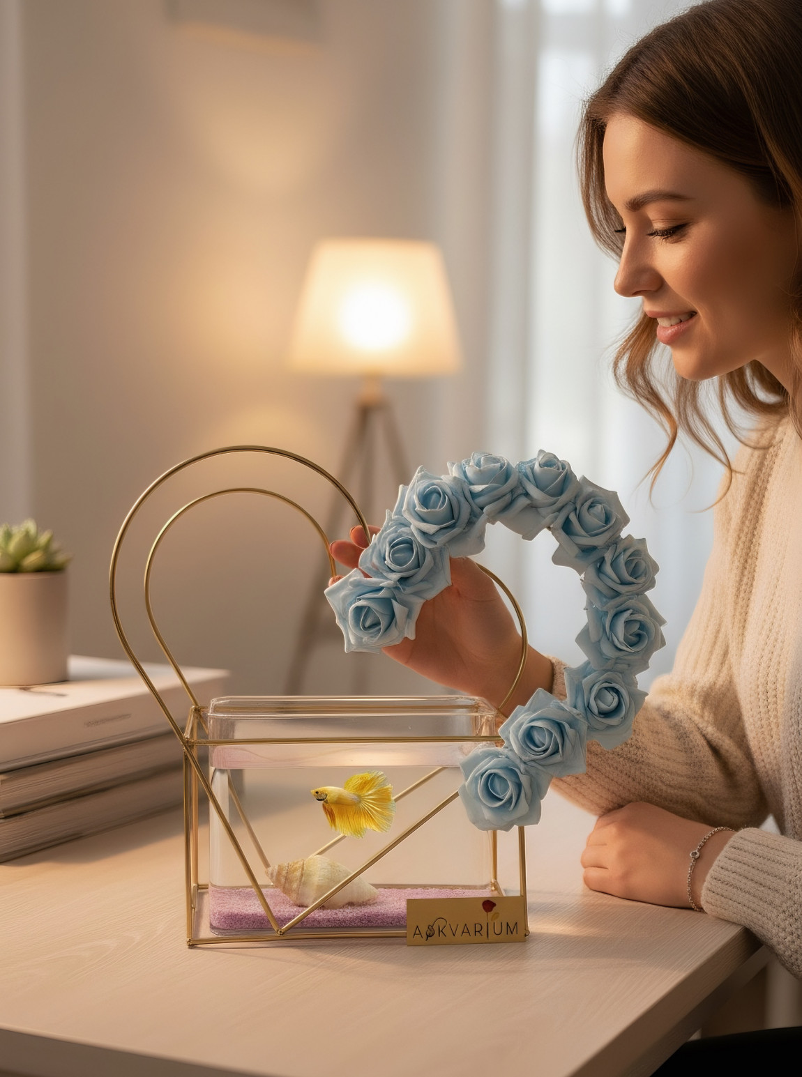 11 Mavi Güllü Demir Kalp Askvarium