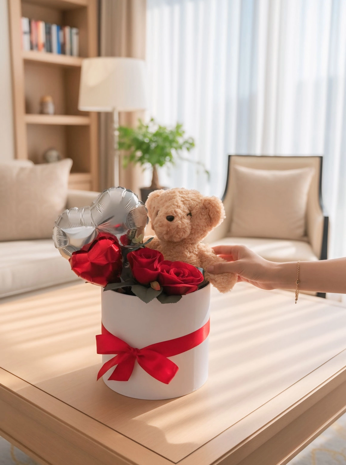 Çift Balonlu Kırmızı Gül Kutusu