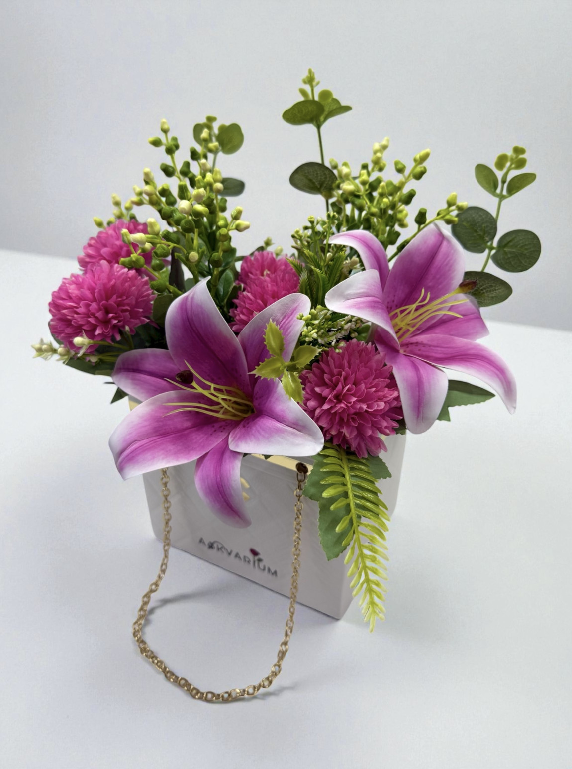 Pembe Lilyum Ve Pembe Çiçekli Dekoratif Aranjman