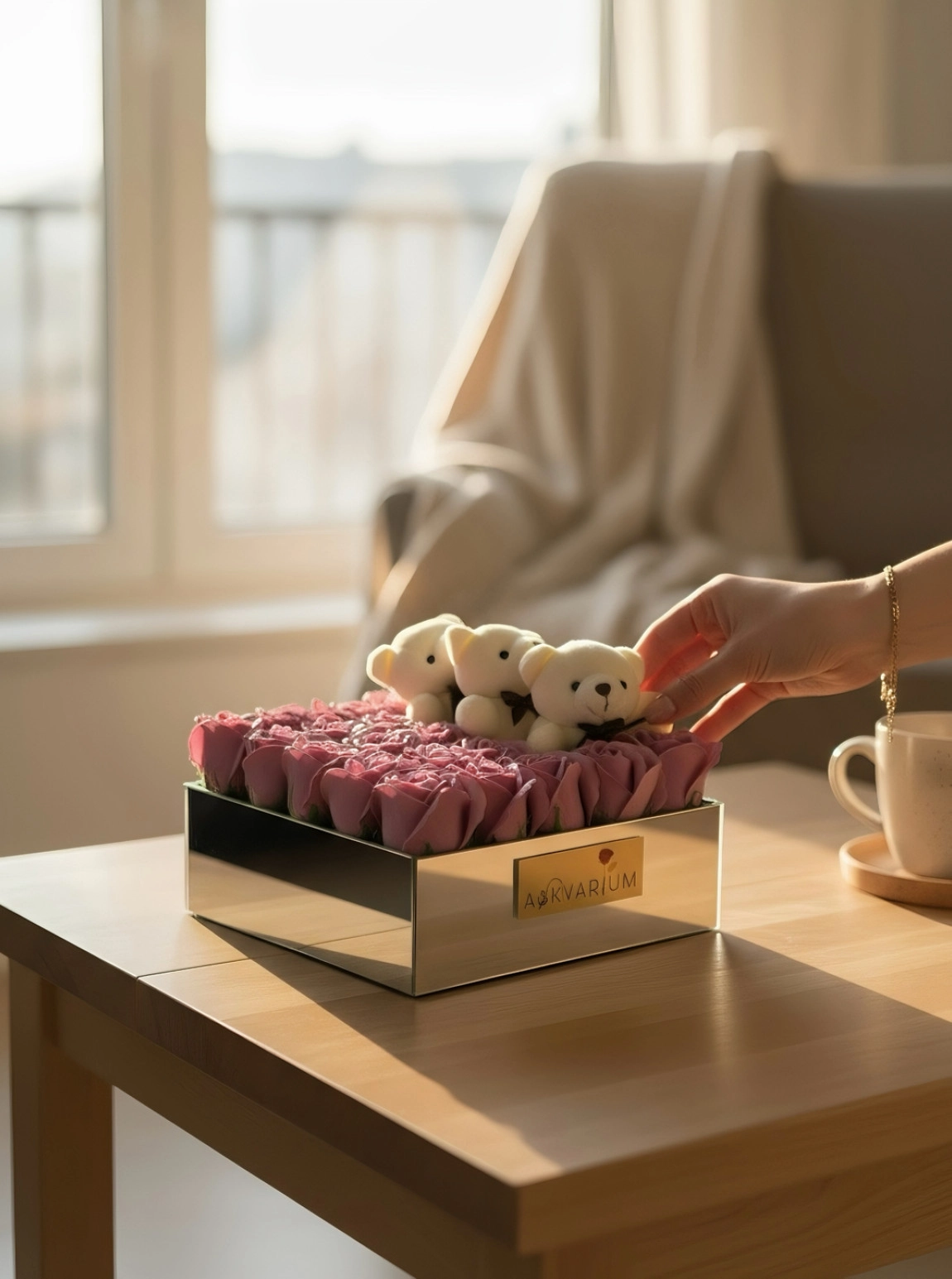 22 Kokulu Güllü Ve 3 Peluşlu Pemy Aranjmanı