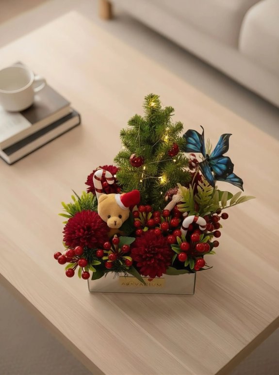 Noel Çam Ağaçlı Mavi Kelebekli Kutu Aranjmanı