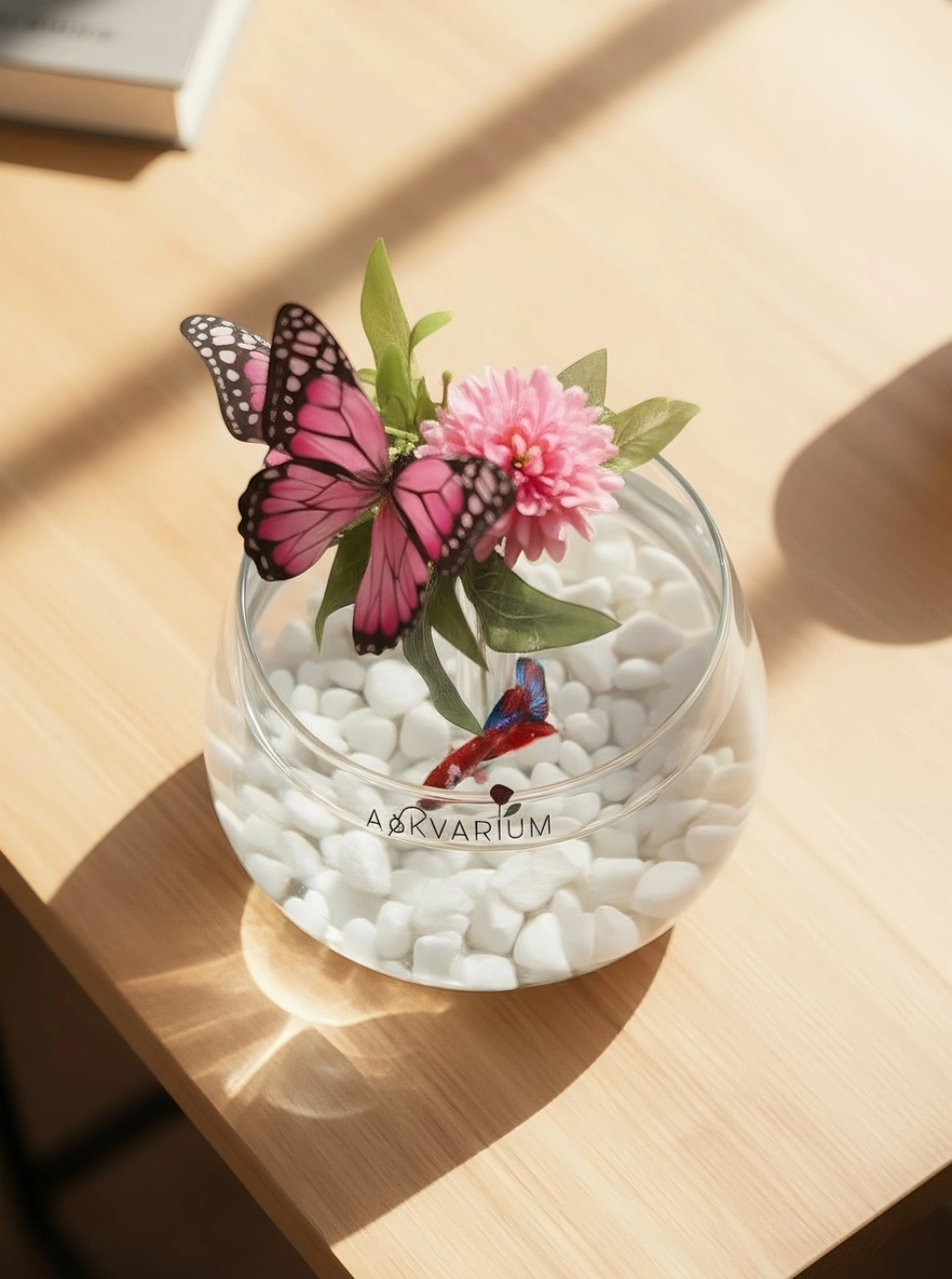 Pink Butterfly Love Fanus Aranjmanı